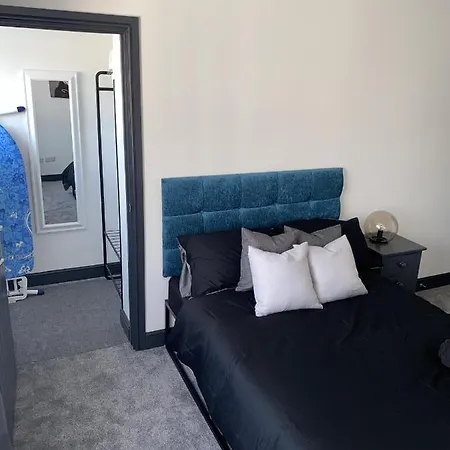 1 Bed Next To Southmead Hospital Apartment Bristol